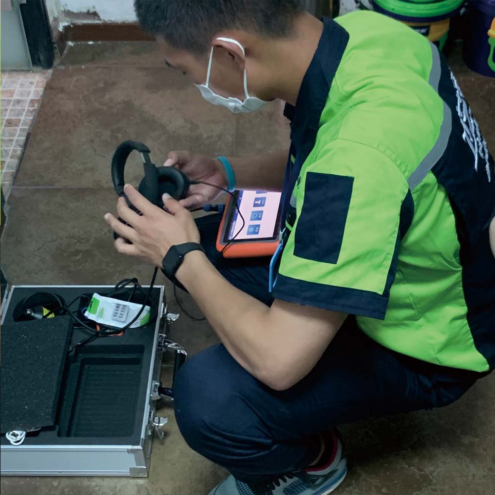 調試漏水檢測儀器